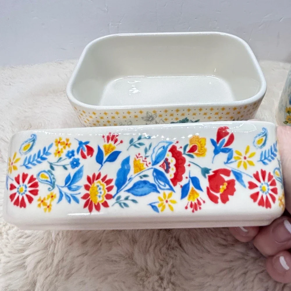 The Pioneer Woman Nesting Stoneware Serving set Floral Set 3 Piece Baking